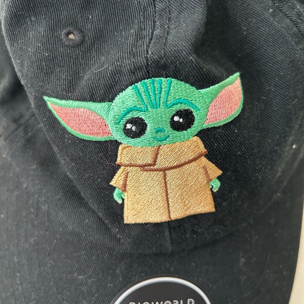 Last Chance Sale! Low Prices 💥 New! Star Wars Embroidered Baby Yoda Cap - Picture 2 of 3